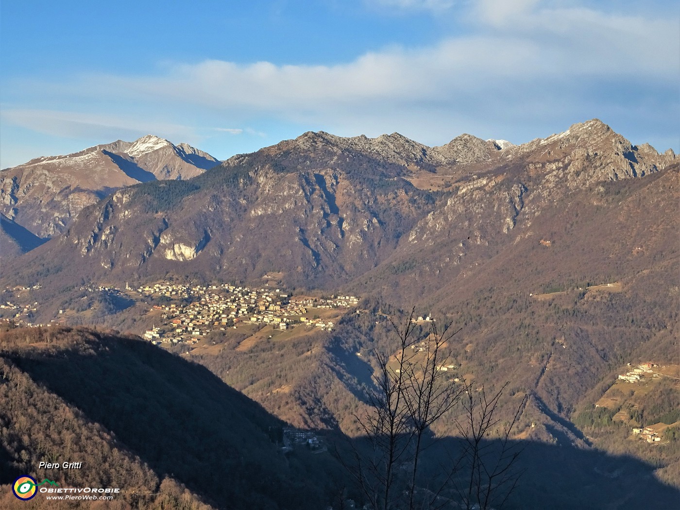 22 Zoom su Cornalba con  Alben e  Menna .JPG